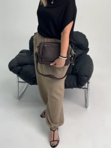 Torebka damska w kolorze gorzkiej czekolady  PRATICA BAG